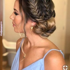 Meet your Posher, Yanin